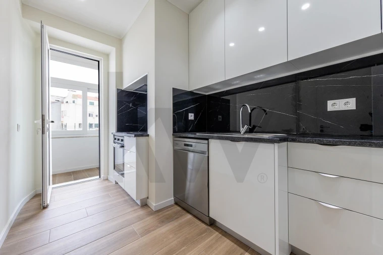 Apartamento T4 para Venda em Arroios Foto 22