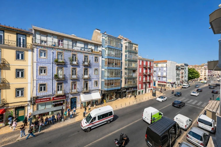 Apartamento T4 para Venda em Arroios Foto 3