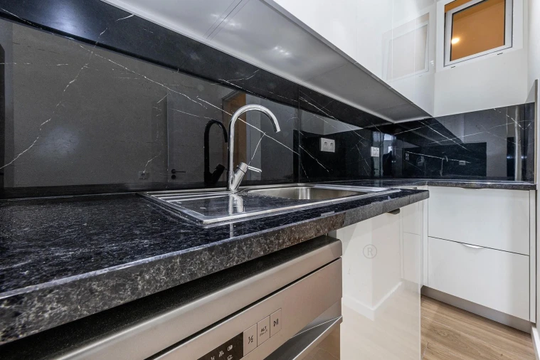 Apartamento T4 para Venda em Arroios Foto 25