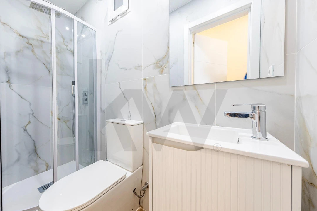 Apartamento T4 para Venda em Arroios Foto 17