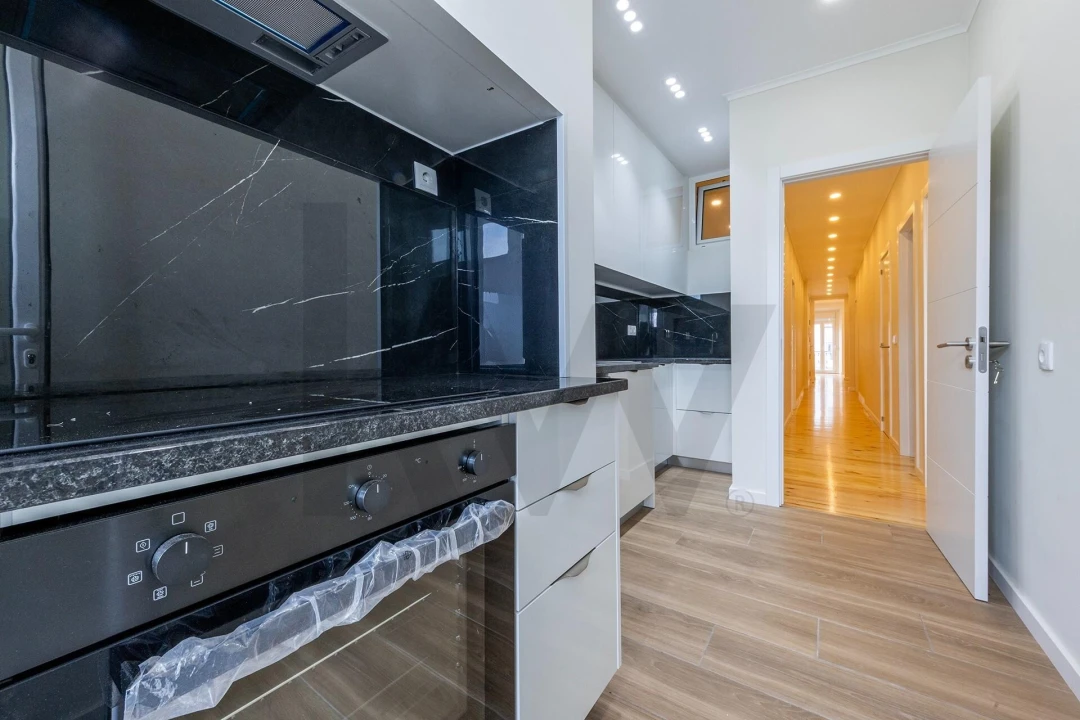 Apartamento T4 para Venda em Arroios Foto 26