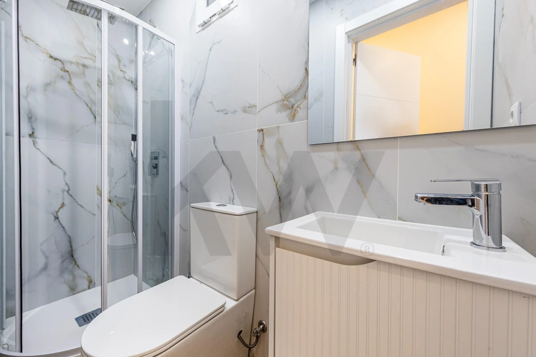 Apartamento T4 para Venda em Arroios Foto 18