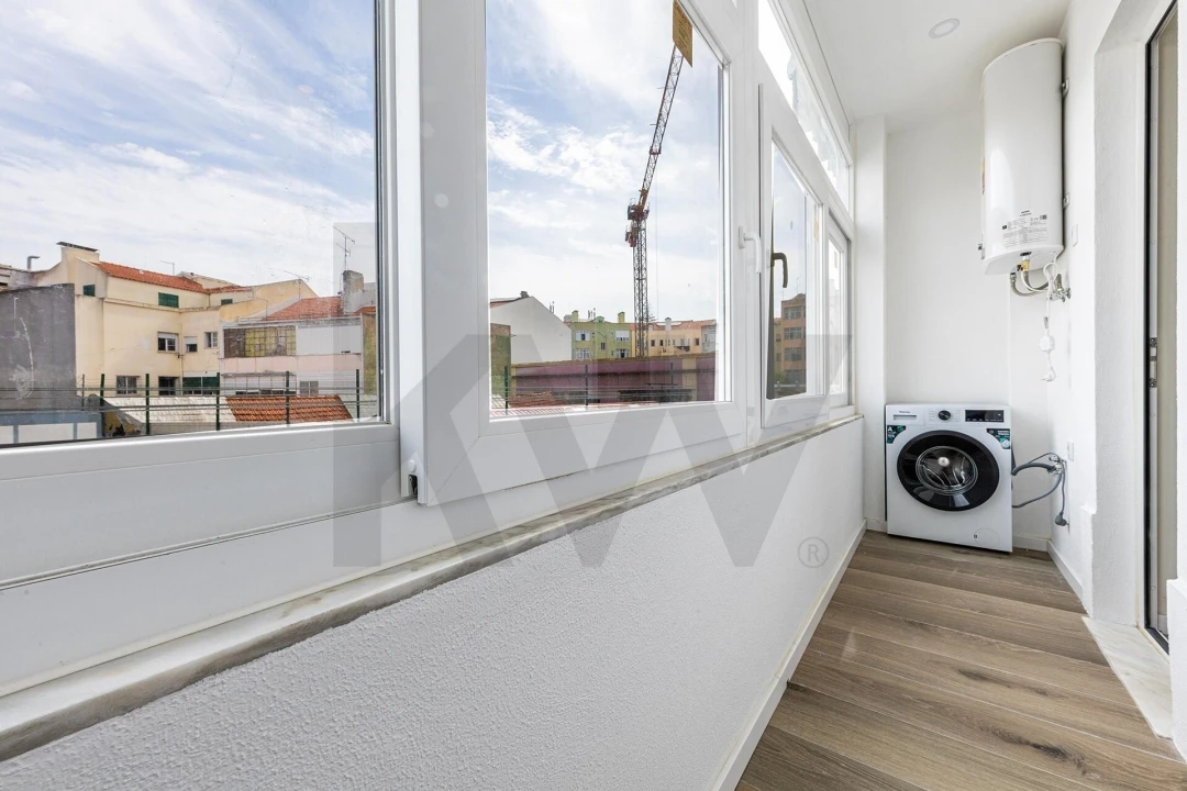 Apartamento T4 para Venda em Arroios Foto 28