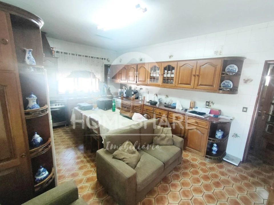 Moradia T3 para Venda em Campo e Sobrado Foto 23