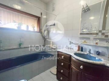 Moradia T3 para Venda em Campo e Sobrado