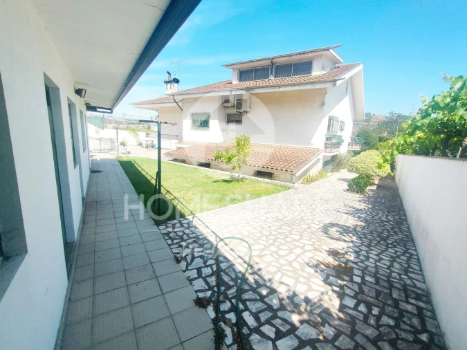 Moradia T3 para Venda em Campo e Sobrado Foto 3