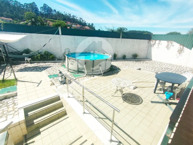 Moradia T3 para Venda em Campo e Sobrado Foto 9