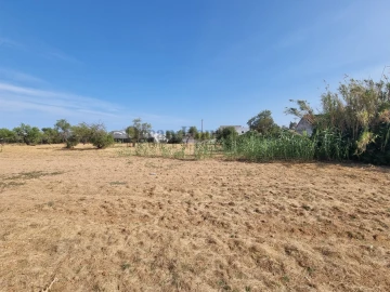 Terreno para Venda em Faro (Sé e São Pedro)