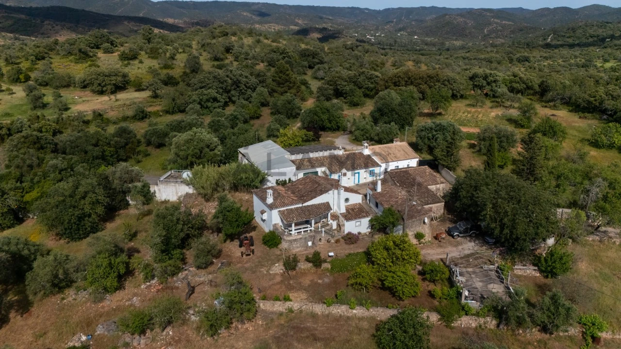 Quinta T8 para Venda em Salir Foto 42