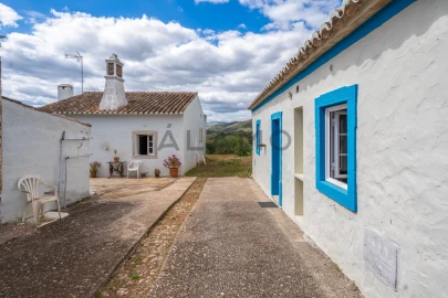 Quinta T8 para Venda em Salir