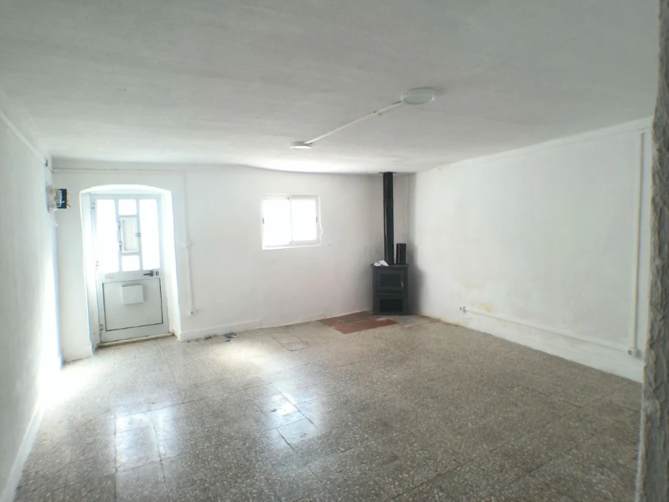 Moradia T2 para Venda em Barbacena e Vila Fernando Foto 4