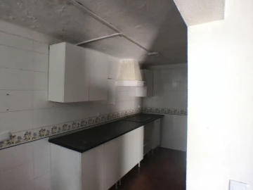 Moradia T2 para Venda em Barbacena e Vila Fernando