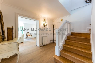 Moradia T4 para Venda em Agualva e Mira-Sintra