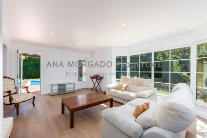 Moradia T4 para Venda em Agualva e Mira-Sintra