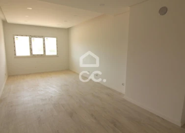Apartamento T3 para Venda em Seixal, Arrentela e Aldeia de Paio Pires