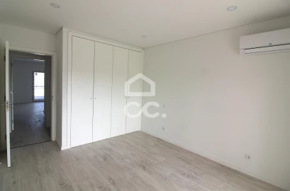 Apartamento T1 para Venda em Seixal, Arrentela e Aldeia de Paio Pires