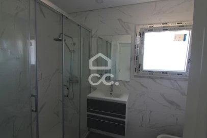 Apartamento T1 para Venda em Seixal, Arrentela e Aldeia de Paio Pires