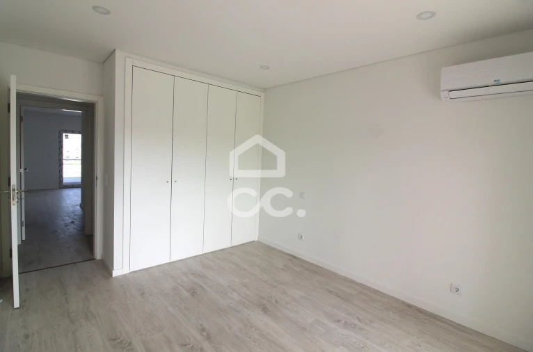 Apartamento T1 para Venda em Seixal, Arrentela e Aldeia de Paio Pires Foto 21