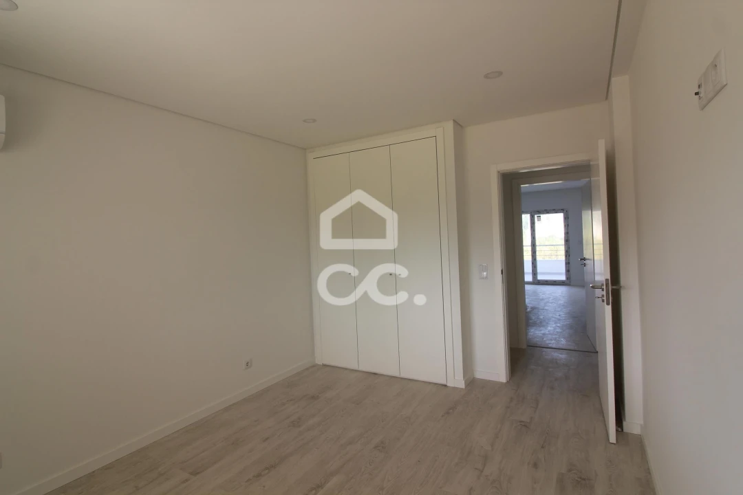 Apartamento T3 para Venda em Seixal, Arrentela e Aldeia de Paio Pires Foto 15
