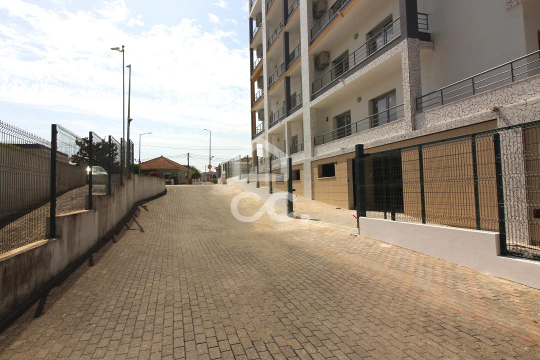 Apartamento T3 para Venda em Seixal, Arrentela e Aldeia de Paio Pires Foto 10
