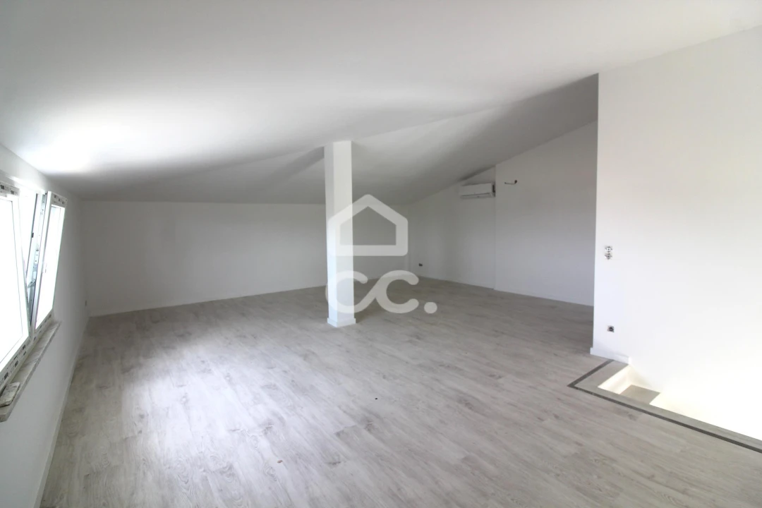 Apartamento T3 para Venda em Seixal, Arrentela e Aldeia de Paio Pires Foto 25