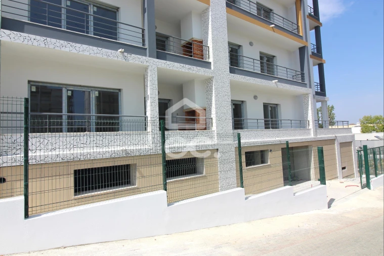 Apartamento T2 para Venda em Seixal, Arrentela e Aldeia de Paio Pires Foto 12