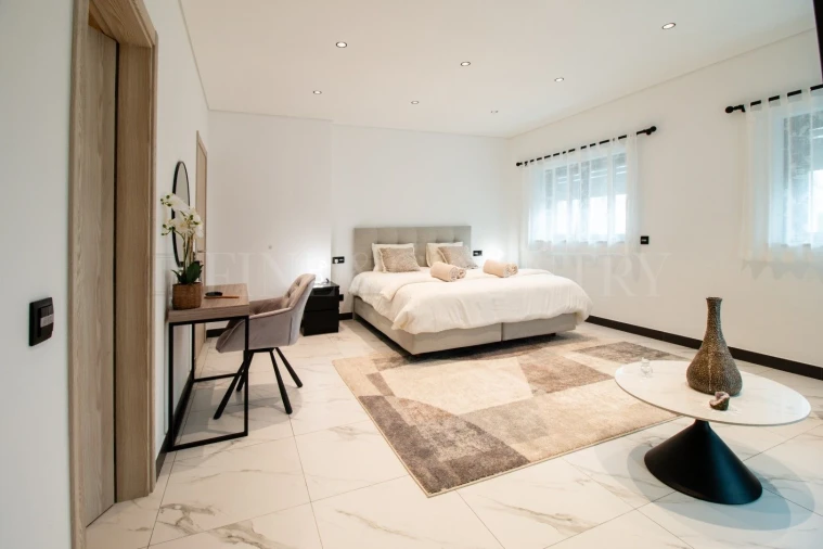 Moradia T5 para Venda em Conceição e Cabanas de Tavira Foto 13