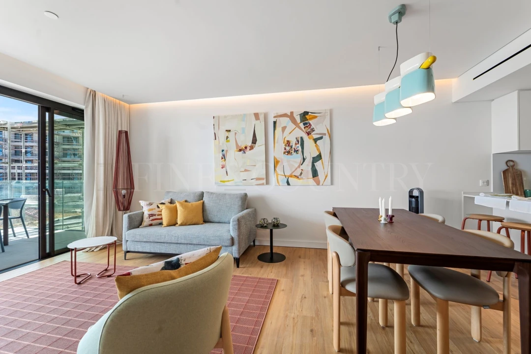 Apartamento T4 para Venda em Quarteira Foto 9