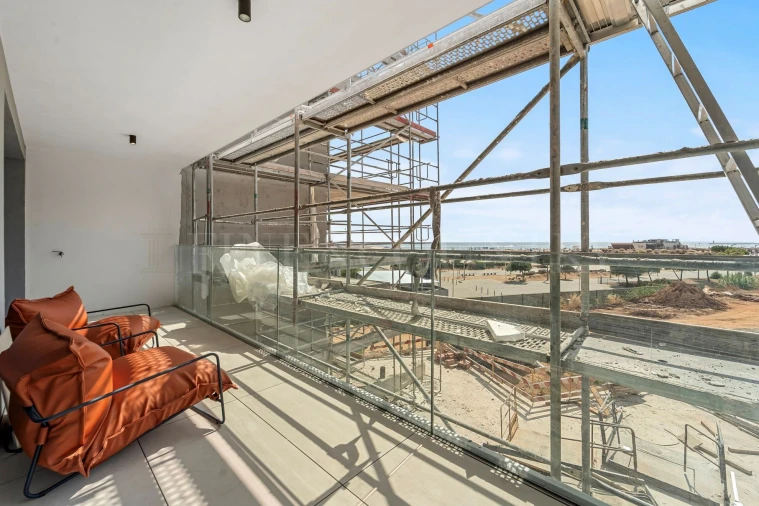 Apartamento T4 para Venda em Quarteira Foto 34