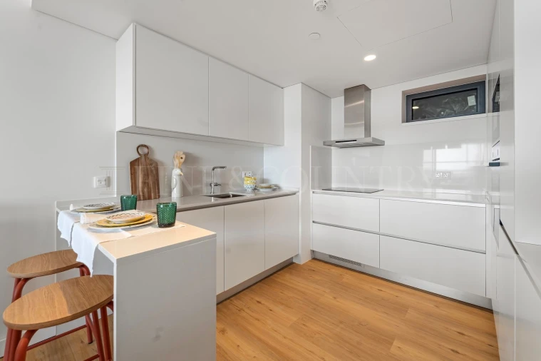Apartamento T4 para Venda em Quarteira Foto 12