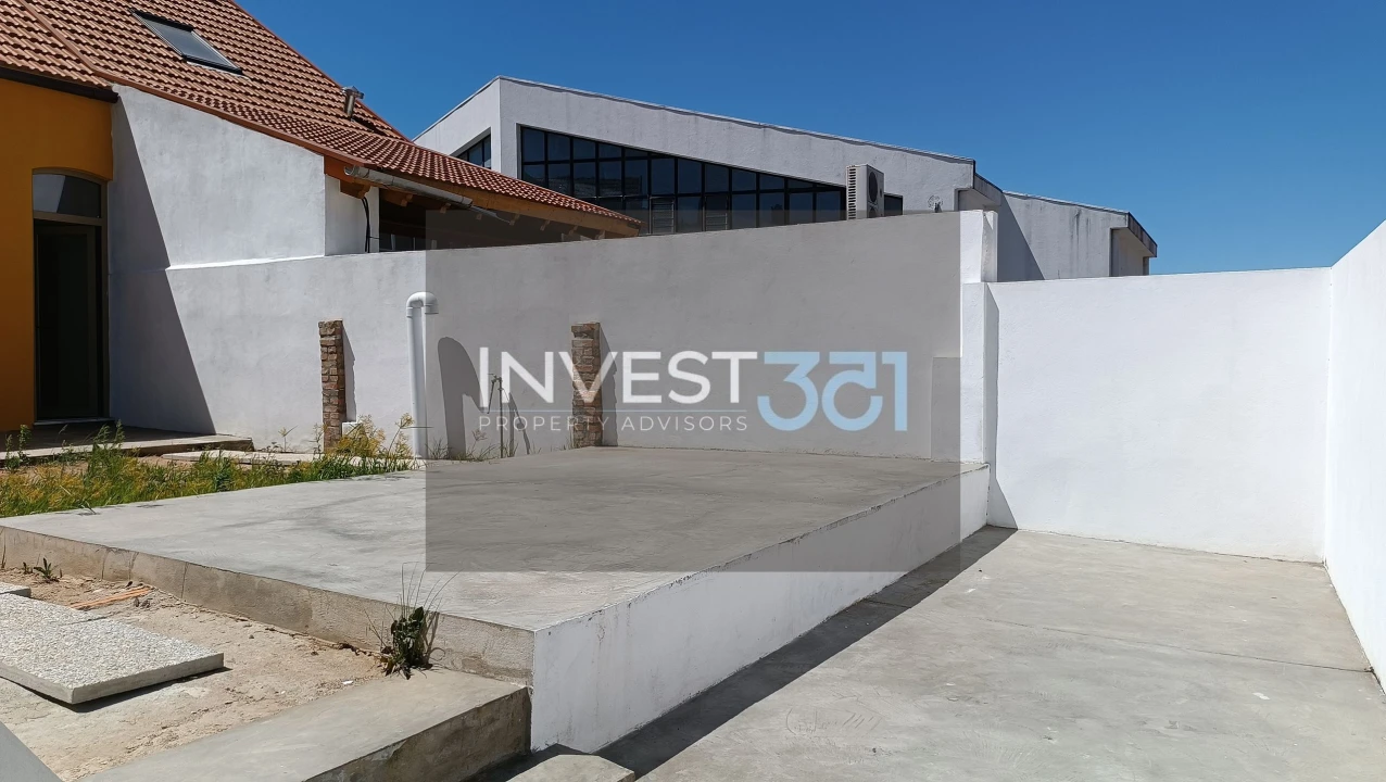 Moradia T3 para Venda em Santa Marinha Foto 23