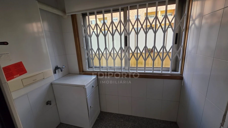Apartamento T1 para Arrendamento em Canidelo Foto 20