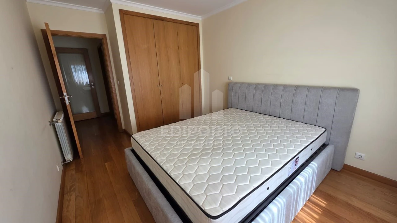 Apartamento T1 para Arrendamento em Canidelo Foto 14