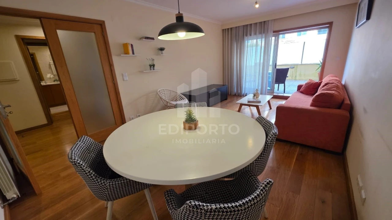 Apartamento T1 para Arrendamento em Canidelo Foto 8