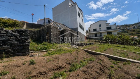 Moradia T2 para Venda em Ribeira Brava