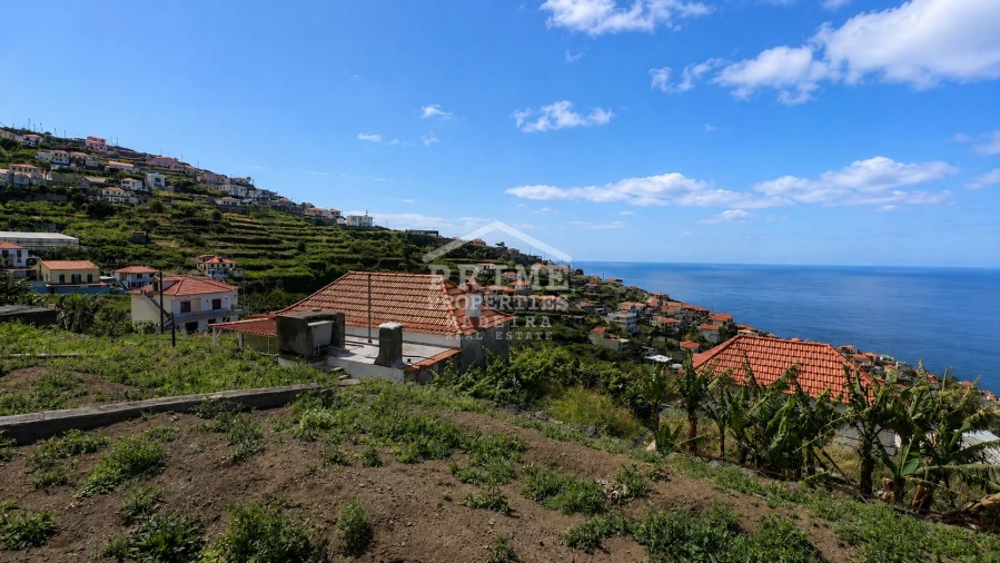 Moradia T2 para Venda em Ribeira Brava Foto 3