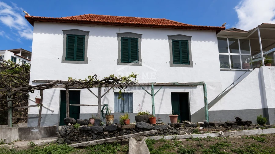Moradia T2 para Venda em Ribeira Brava