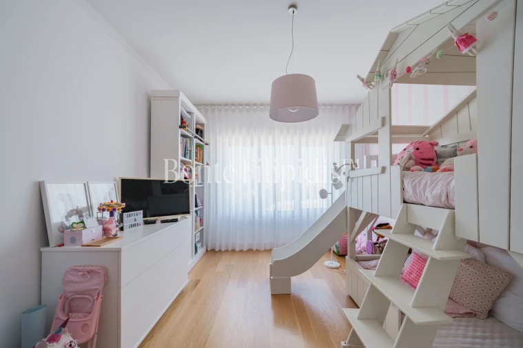 Apartamento T4 para Venda em Parque das Nações Foto 28