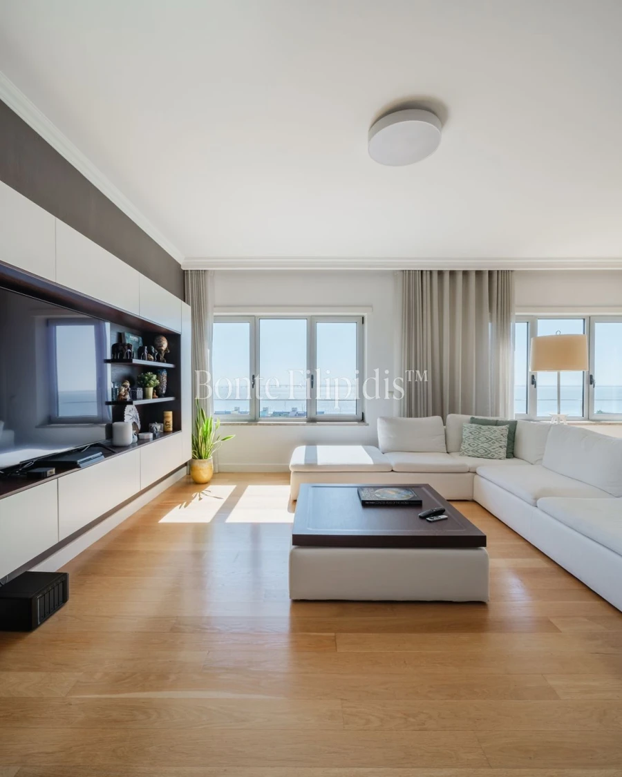 Apartamento T4 para Venda em Parque das Nações Foto 2