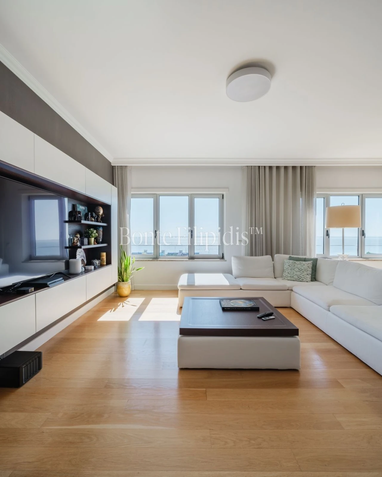 Apartamento T4 para Venda em Parque das Nações Foto 2