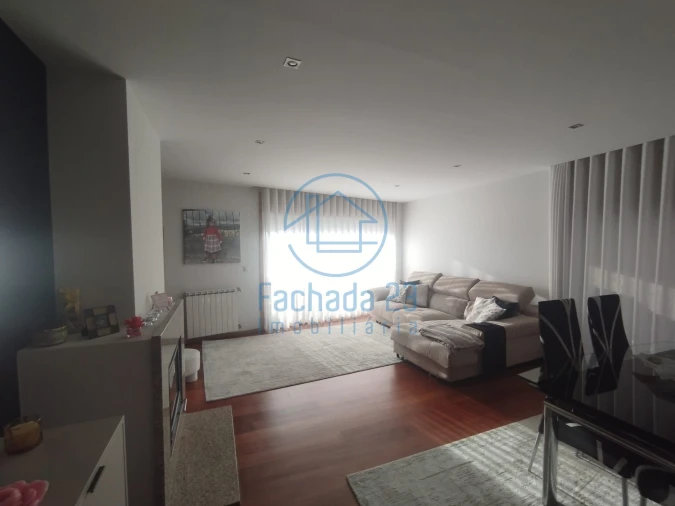 Apartamento T2 para Venda em Madalena Foto 32