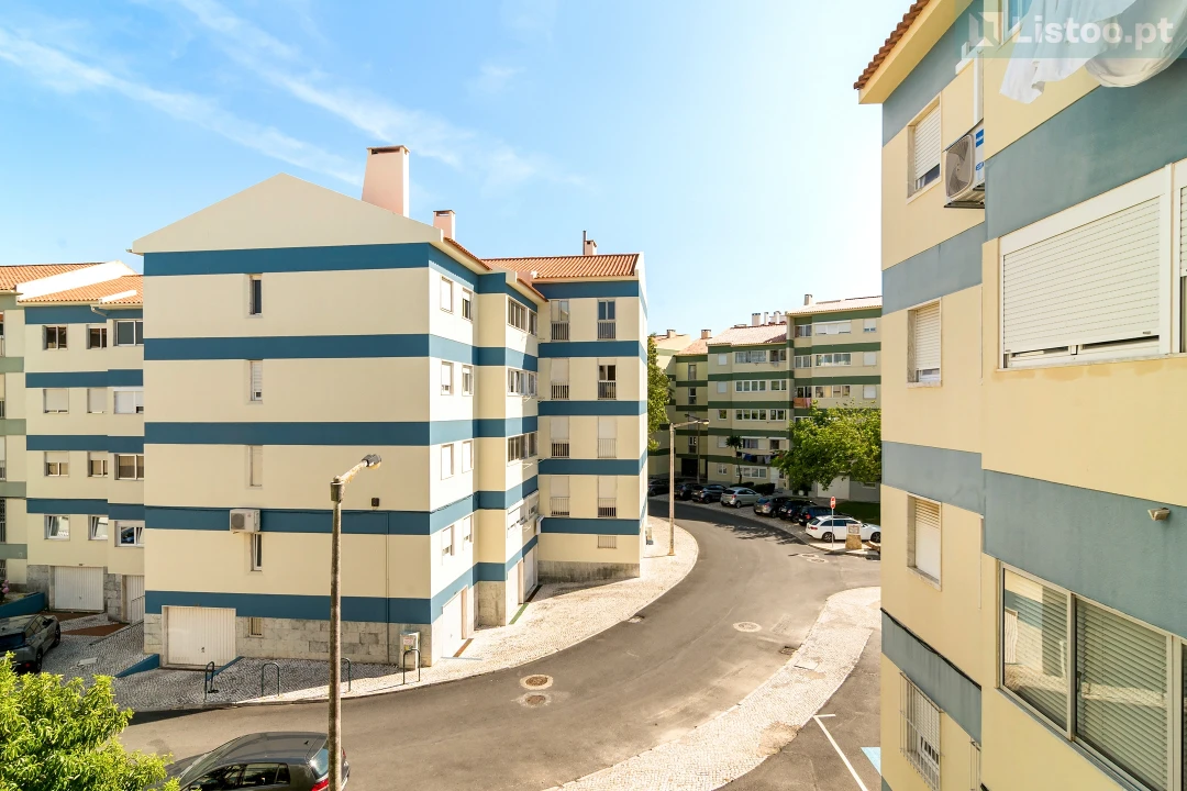 Apartamento T3 para Venda em São Domingos de Rana Foto 25