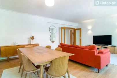 Apartamento T3 para Venda em São Domingos de Rana