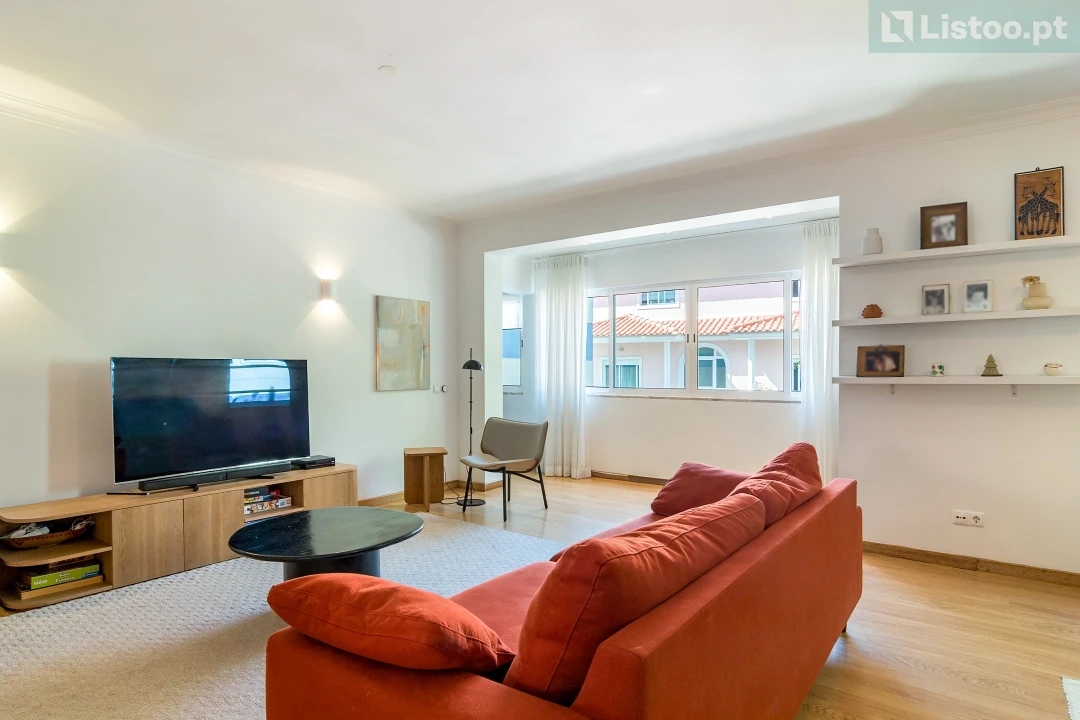 Apartamento T3 para Venda em São Domingos de Rana Foto 4