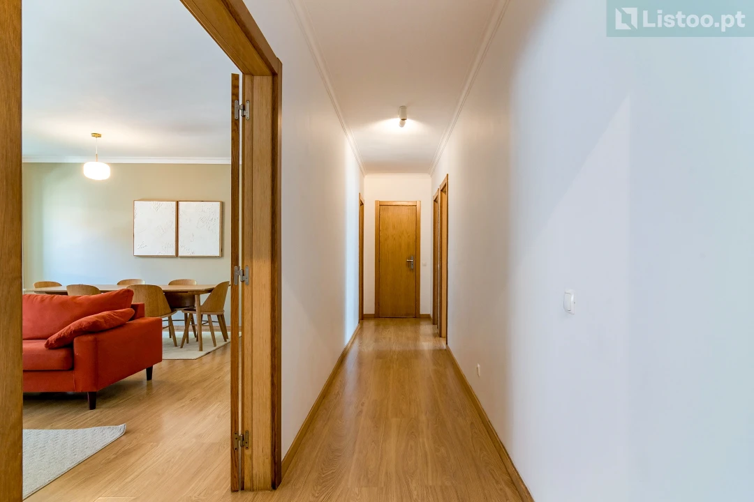 Apartamento T3 para Venda em São Domingos de Rana Foto 2
