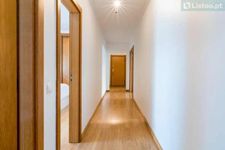 Apartamento T3 para Venda em São Domingos de Rana Foto 13