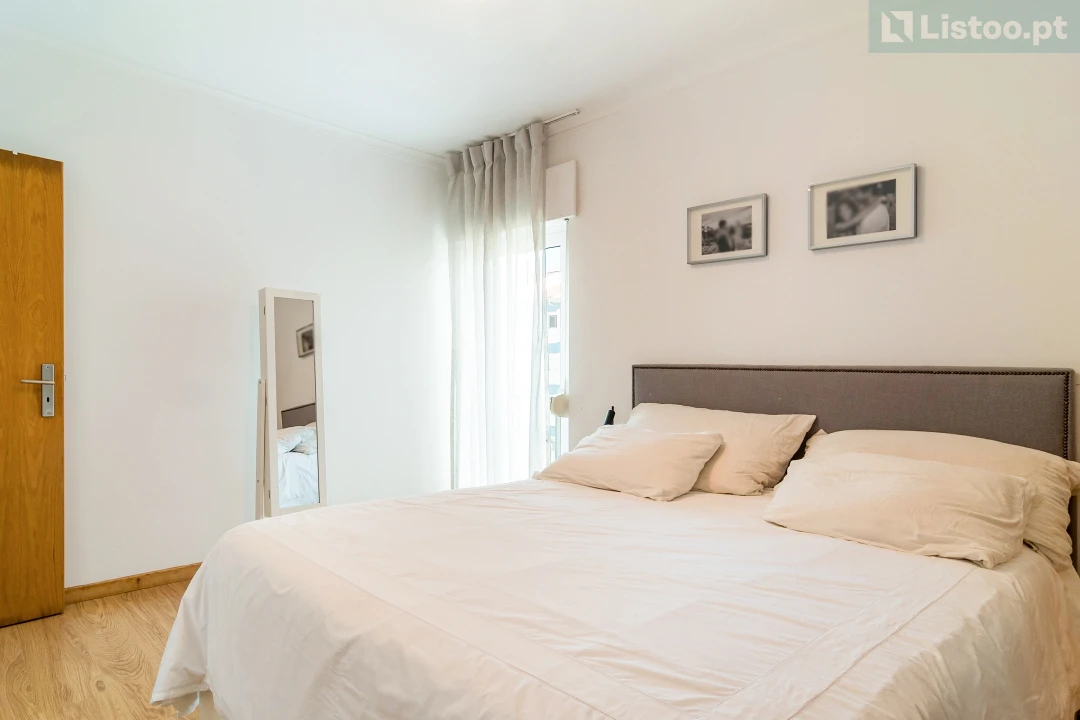 Apartamento T3 para Venda em São Domingos de Rana Foto 17