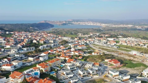 Moradia T3 para Venda em São Martinho do Porto
