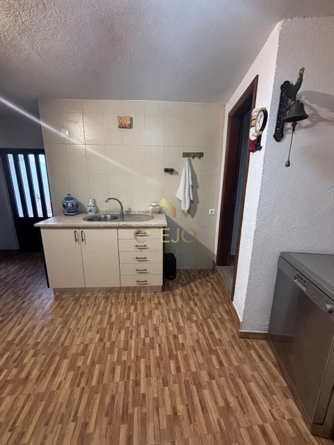 Moradia T2 para Venda em Alhandra, São João dos Montes e Calhandriz