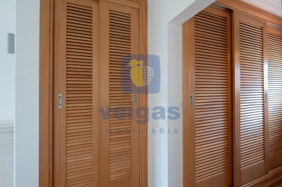 Moradia T4 para Venda em Amoreira